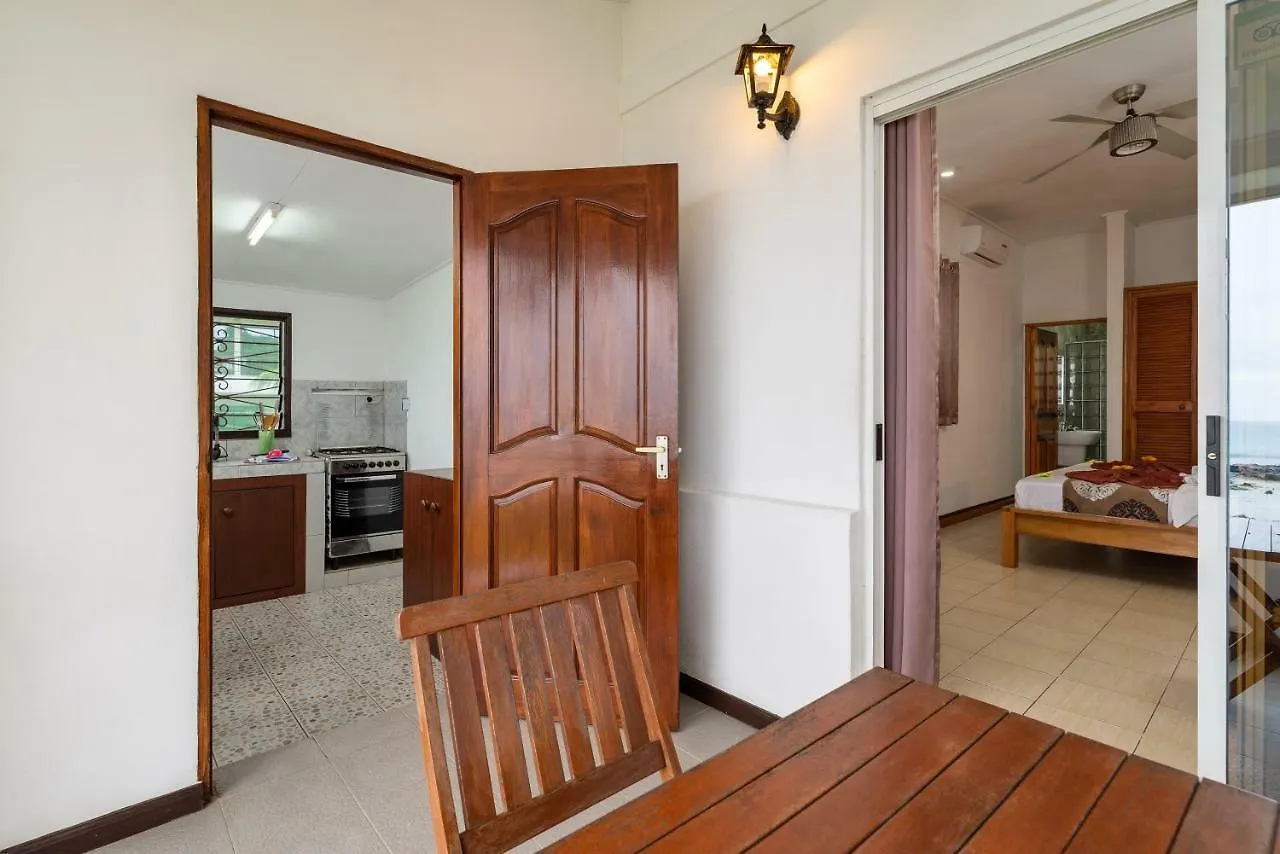 Beach Cove Bel Ombre 0*,  Seychelles