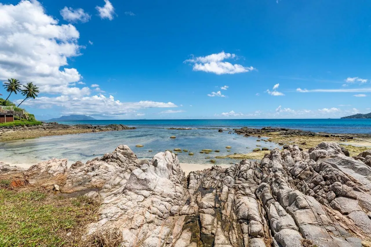 Beach Cove Bel Ombre Seychellerne