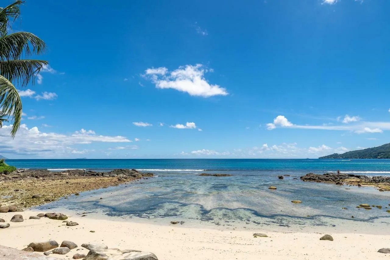 Beach Cove Bel Ombre 0*,  Seychellerne